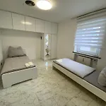 4 Zw M. Blick V. Balkon Auf Lech 아파트